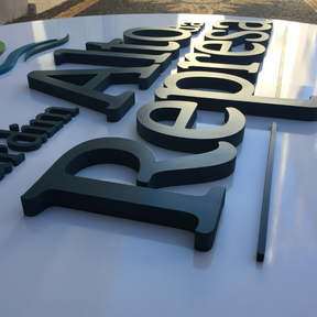 Letra Caixa em PVC Expandido com Pintura Automotiva